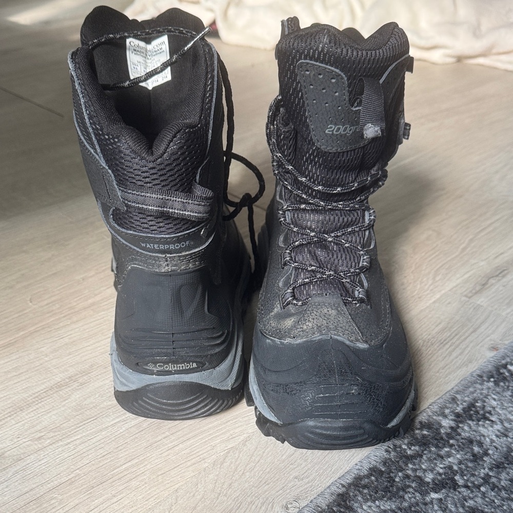 Columbia Black and Gray Winter Boots